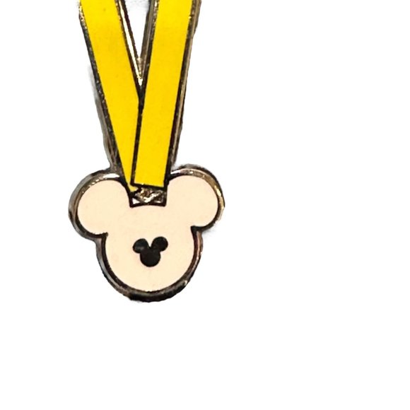 Disney Hidden Mickey Trading Pin Yellow Lanyard 2010 1 of 5 Collection Authentic - Picture 3 of 4